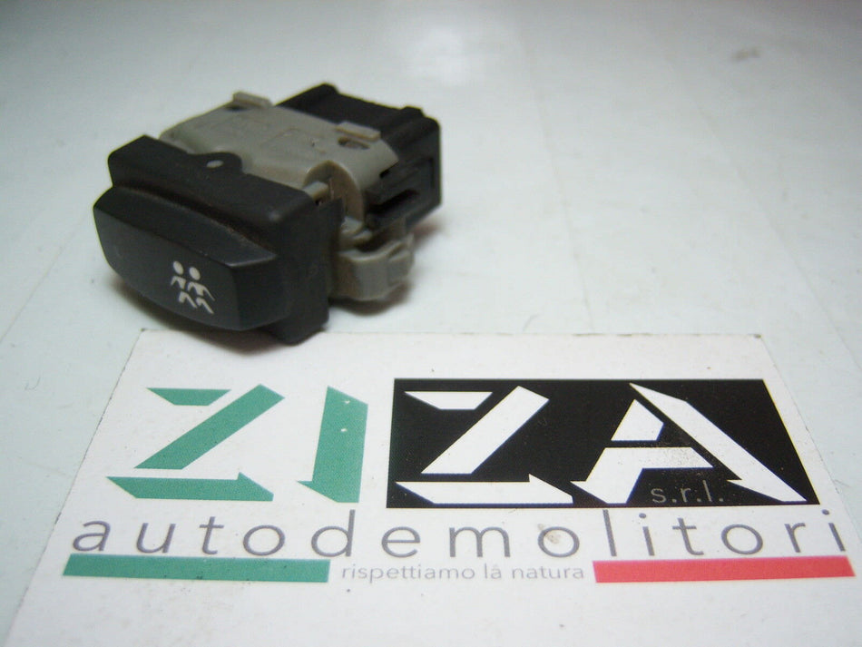 Pulsante Blocco Porte Renault Megane II 2003 307799A