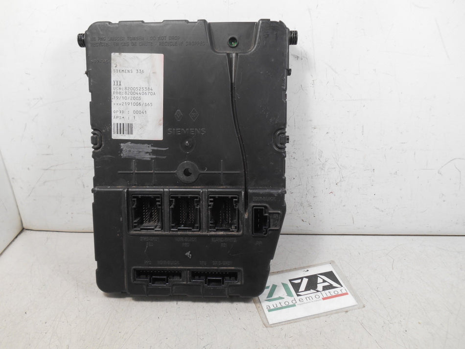 Body Computer Renault Megane II 1.5 78kw K9KP7 2006 8200525384 S118400150D