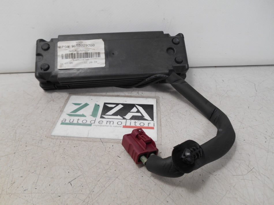 Centralina Amplificatore Antenna GPS Peugeot 307 / 407 2005 9653029780