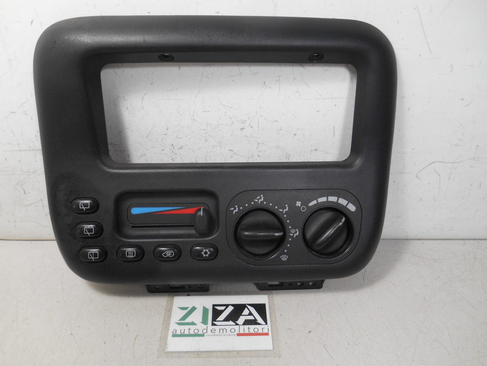 Centralina Comando Aria Clima A/C Chrysler Voyager 1998 P04677935AB