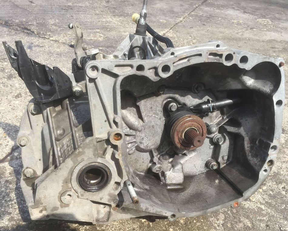 Cambio Manuale 5 Marce Renault Clio III 1.2 55kW D4F E7 2008 Benzina JH3 128