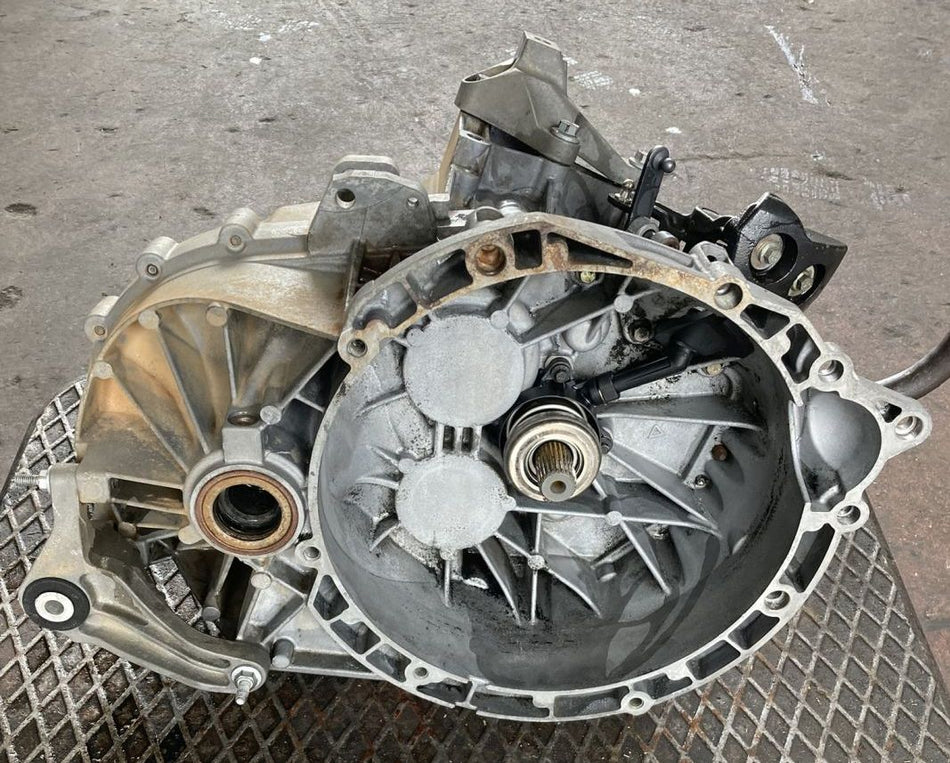Cambio Manuale 6 Marce Volvo V50 2.0 100kW 136Cv D4204T 2006 4M5R7002CF
