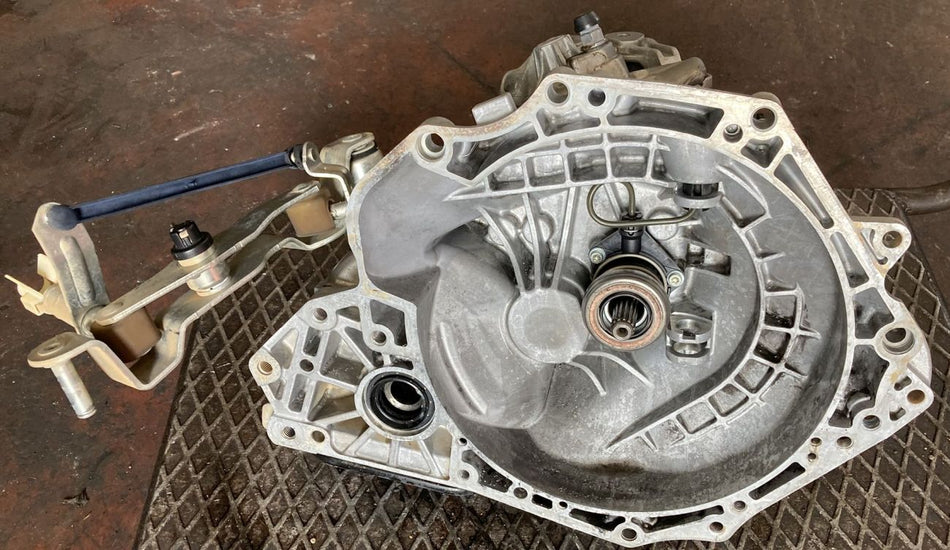Cambio Manuale 5 Marce Opel Zafira B 1.6 69kW 94Cv Z16YNG 2006 F13C394