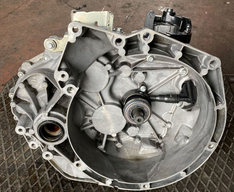 Cambio Manuale 6 Marce Ford Focus III 1.6 TDCI 70kw 95cv T3DA 2013 AV6R7002GG