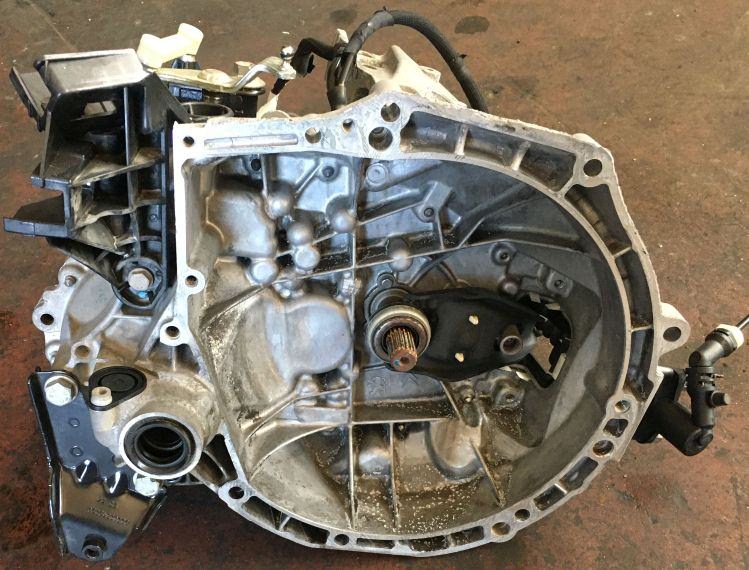 Cambio Manuale 5 Marce Peugeot 208 1.2 60kw 82cv HM01 2014 20CR15