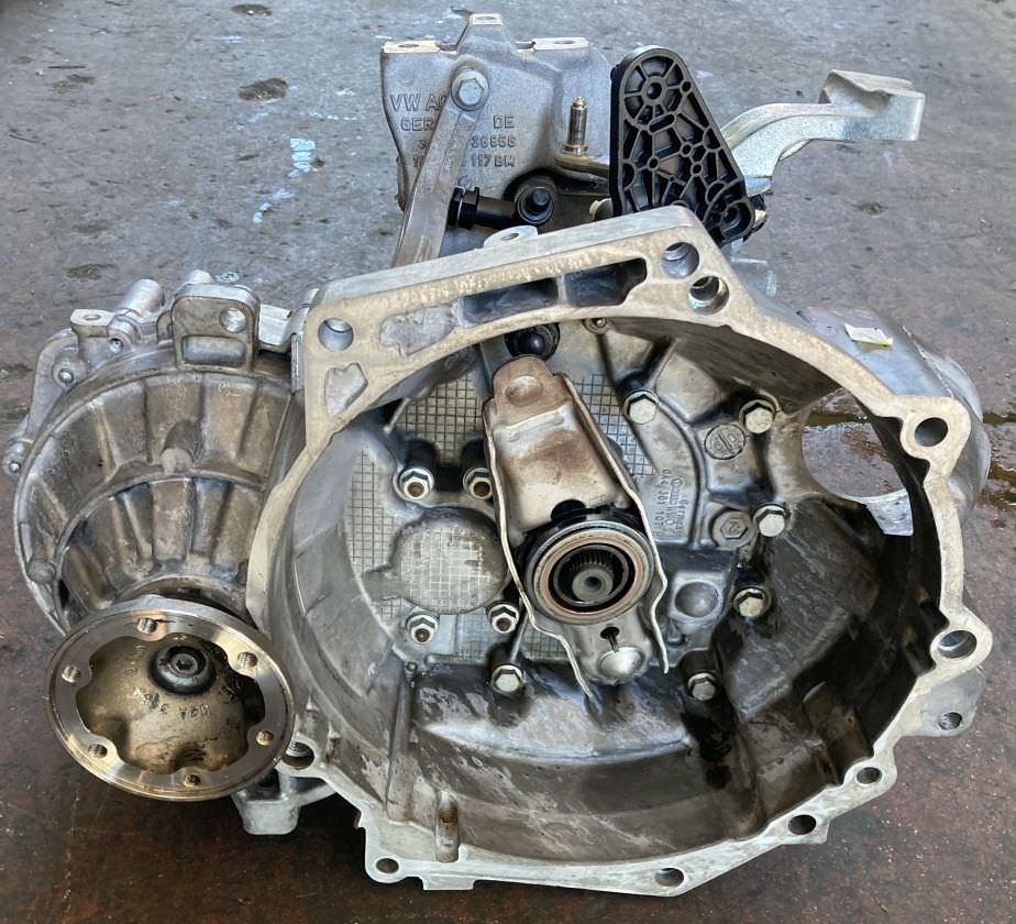 Cambio Manuale 5 Marce VW Golf VI SW 2.0 TDI 81kw 110cv CBD 2009 KQM