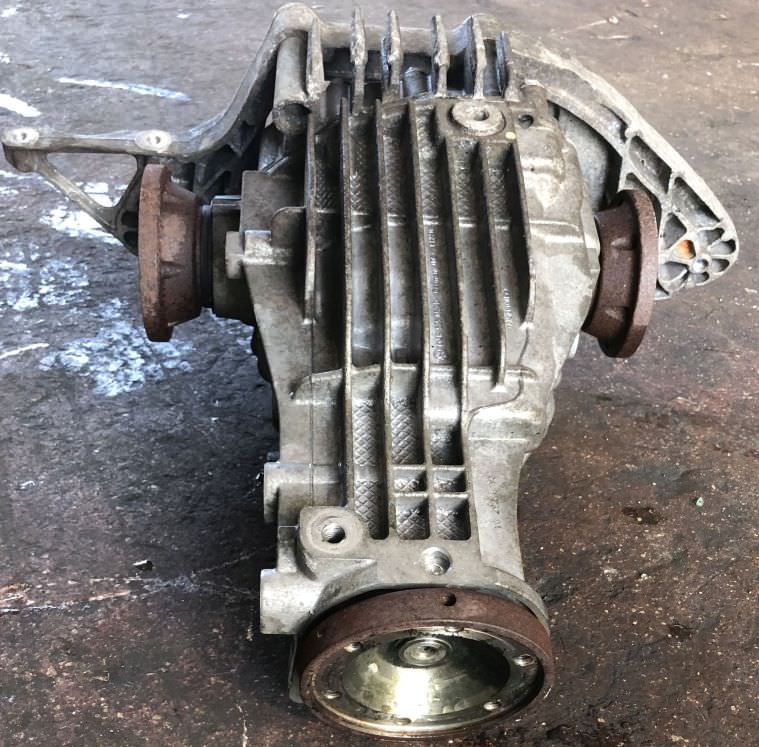 Differenziale Posteriore Audi A4 B8 2.0 125kw 170cv CAH 2012 PHH 0AR525053D