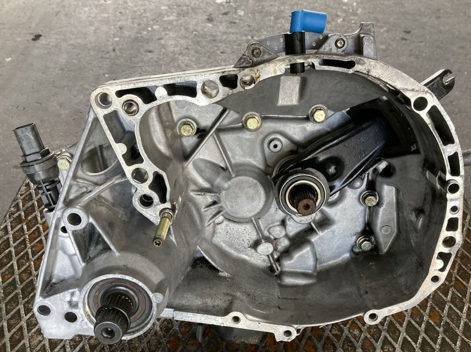 Cambio Manuale 5 Marce Renault Clio II 1.4 55kw 75cv E7J 77 1999 JB3 078