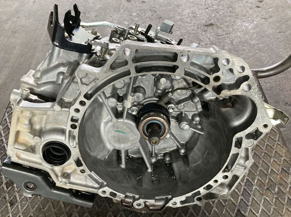 Cambio Manuale 6 Marce Toyota Yaris XP130 1.4 66kW 90Cv 1ND TV 2016
33111-02050