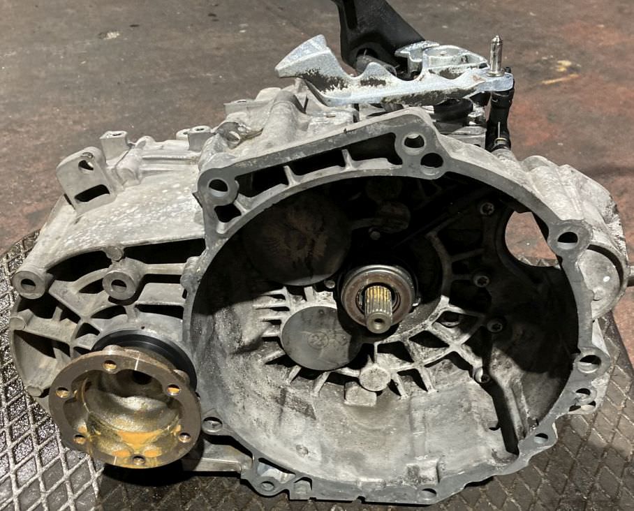 Cambio Manuale 6 Marce VW Touran 2.0 103kw 140cv BKD 2007 KDM