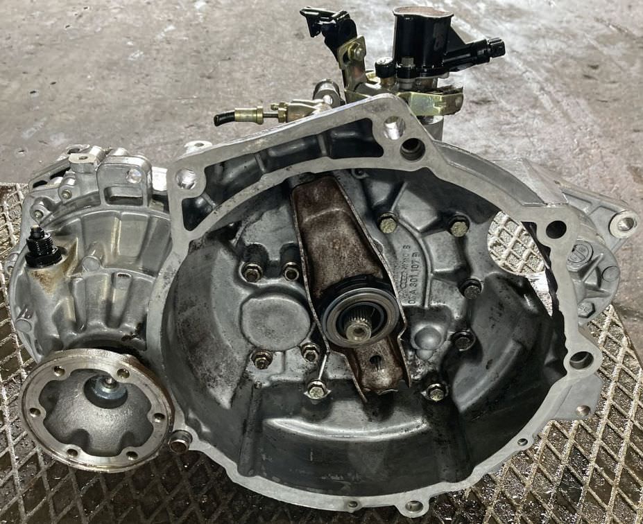 Cambio Manuale 5 Marce VW Passat 3A2 1.8 66kW 90Cv ABS 1995