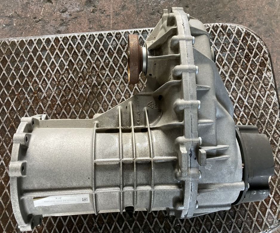 Ripartitore Cambio 4x4 Audi Q7 4L 3.0 TDI 171kw 233cv BUG 2007 KJZ 0AD341010J