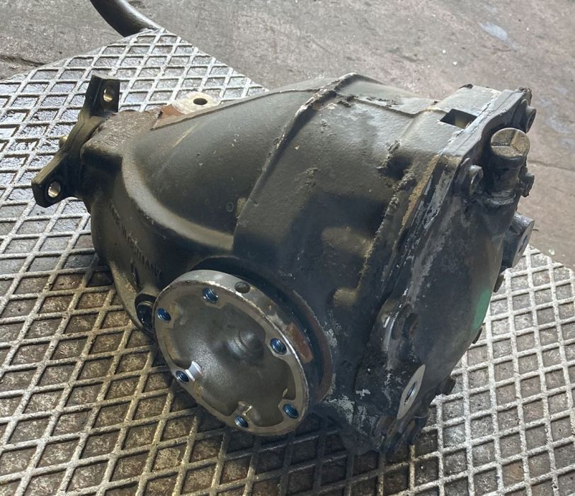Differenziale Posteriore Mercedes W210 2.5 110kw 605962 1999 R2103511108 3.45