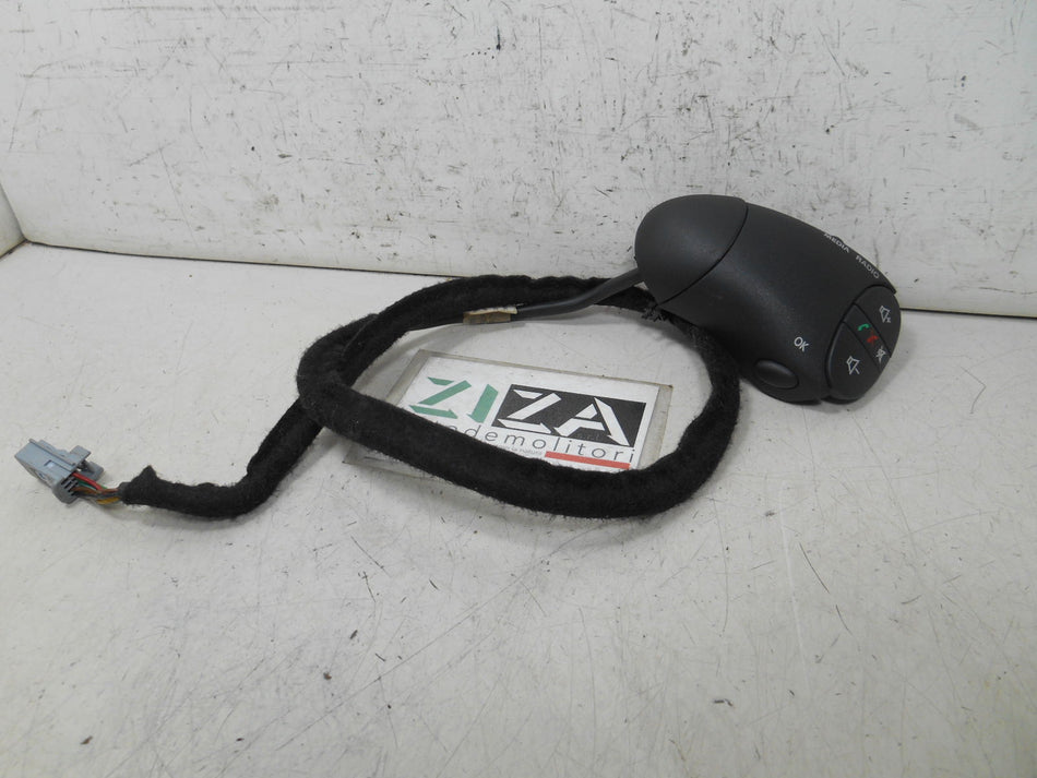 Devio Comando Radio Leva Destra Dacia Duster I 2012