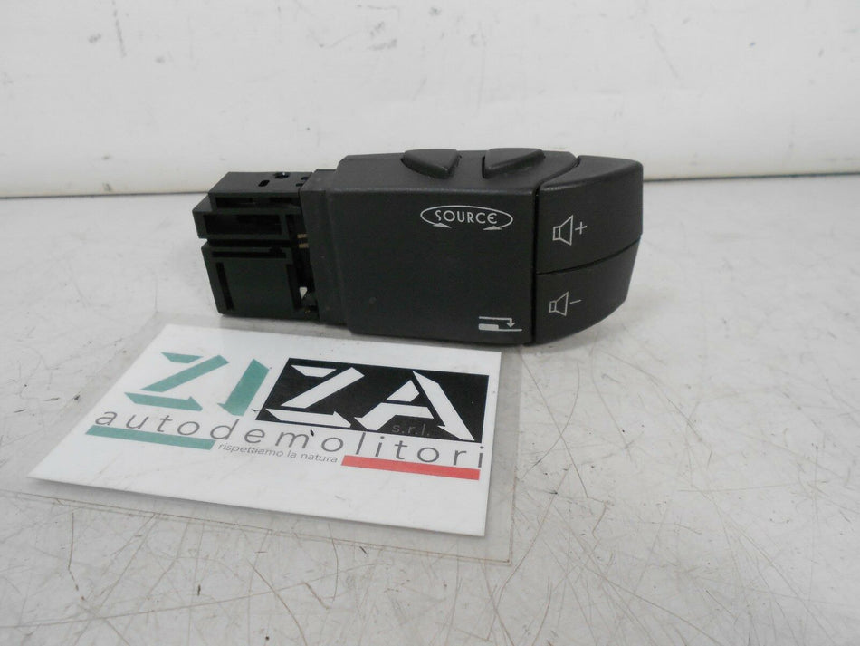 Devio Comando Radio Renault Laguna 2005 7701049643