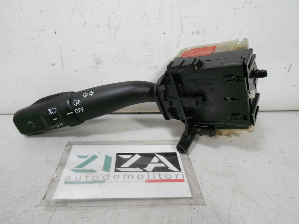 Devio Luci Leva Sinistra Toyota Corolla Verso 2004 84140-05100