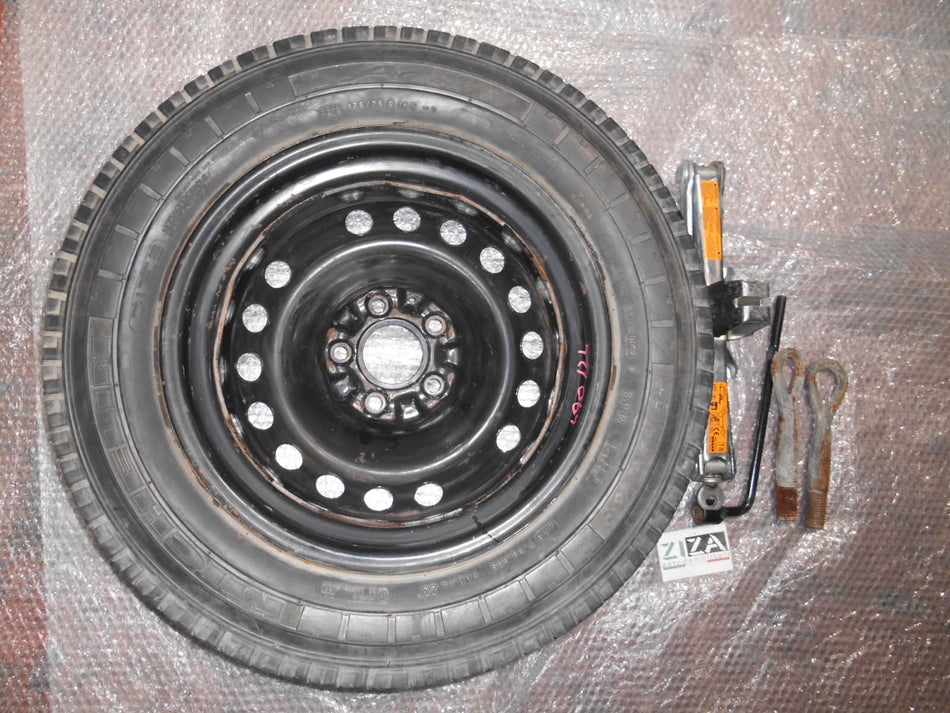 Ruota di Scorta + Kit Nissan Qashqai J10 2008 175/75R16C M+S 4Tx16FH 40300-JD077