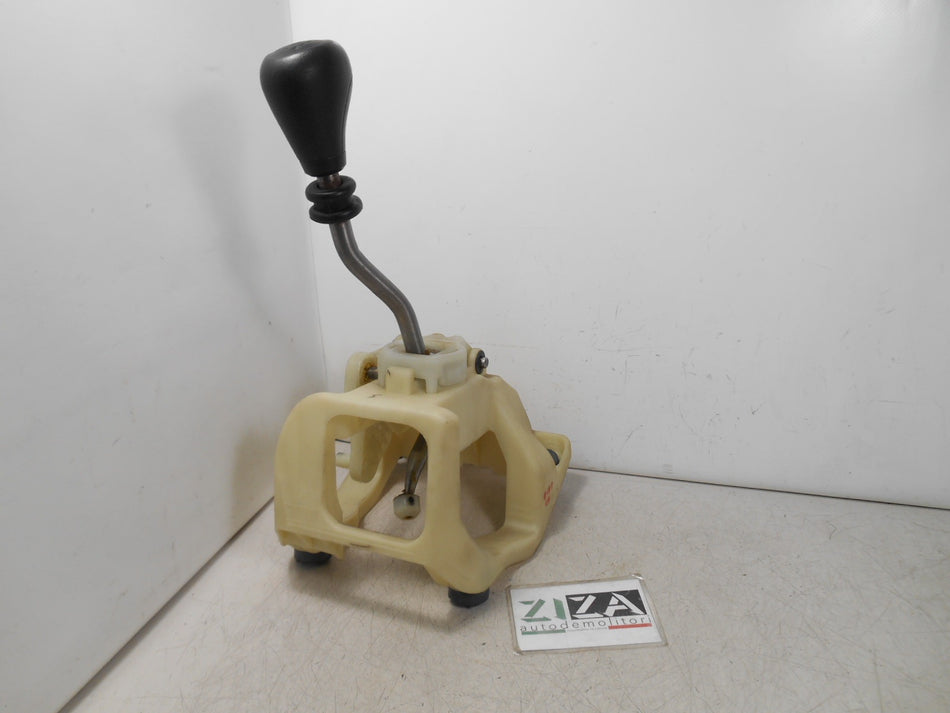 Leva Cambio 5 Marce Hyundai i10 PA 2010 43700-0XXXX