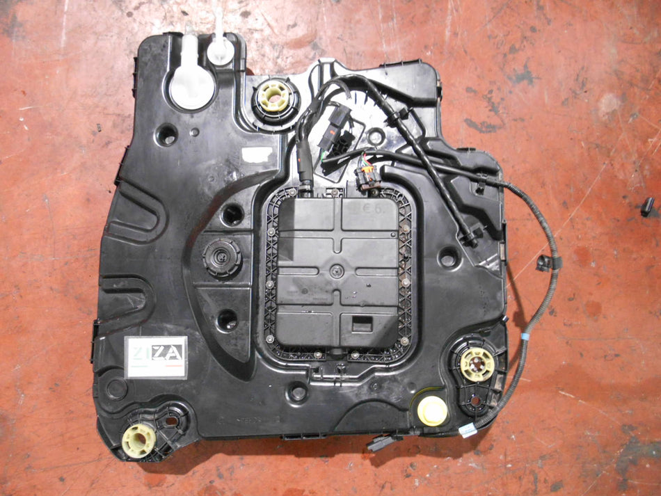 Serbatoio AdBlue Peugeot 208 II 1.5 BlueHDI 75kw 102cv YH01 2021 MGIC-SCR01
