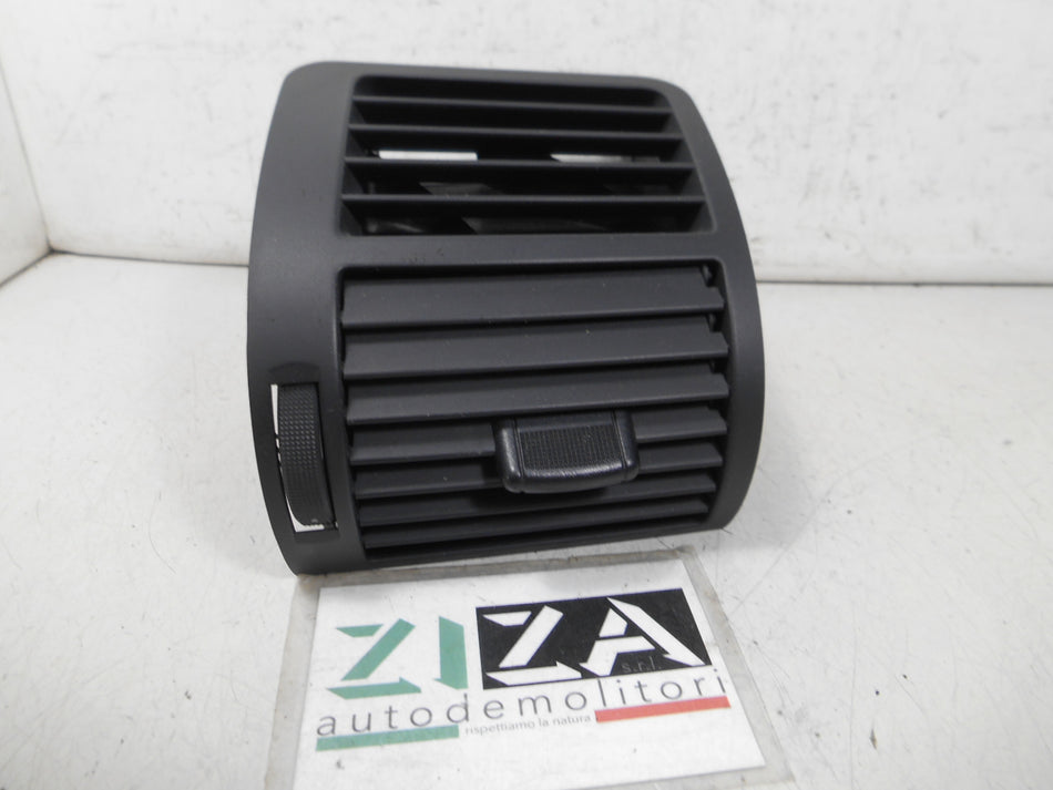 Bocchetta Aria Esterna Destra Audi A2 2001 8Z0820902C