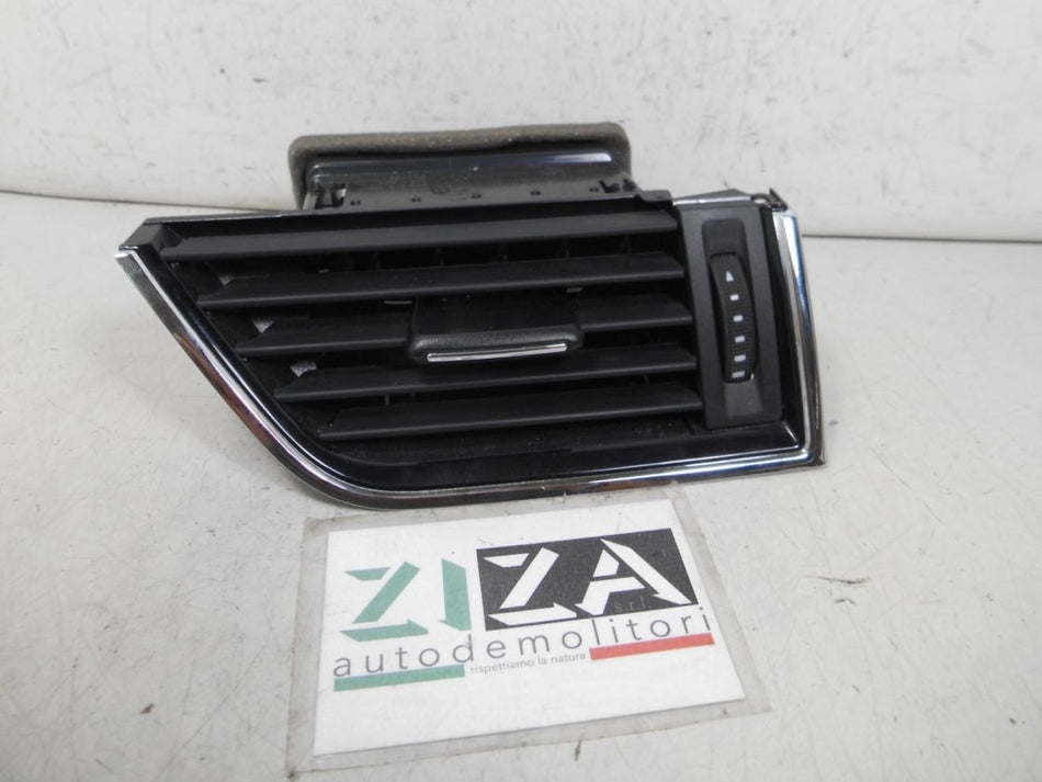 Bocchetta Aria Esterna Destra Skoda Octavia 5E Res 2019 5E0819702E