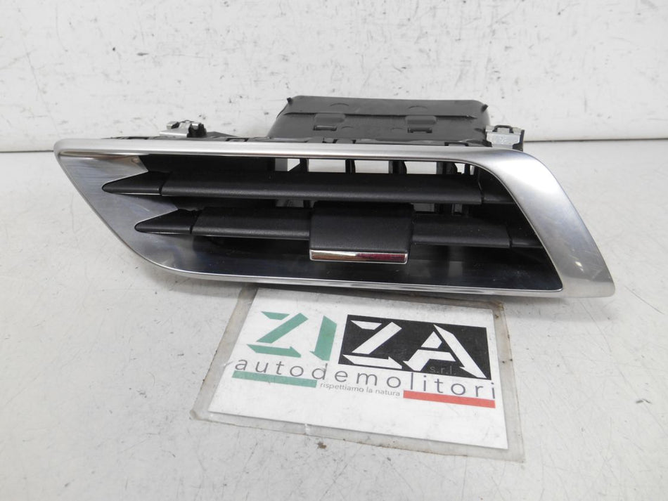 Bocchetta Aria Esterna Sinistra Peugeot 3008 II 9810143080