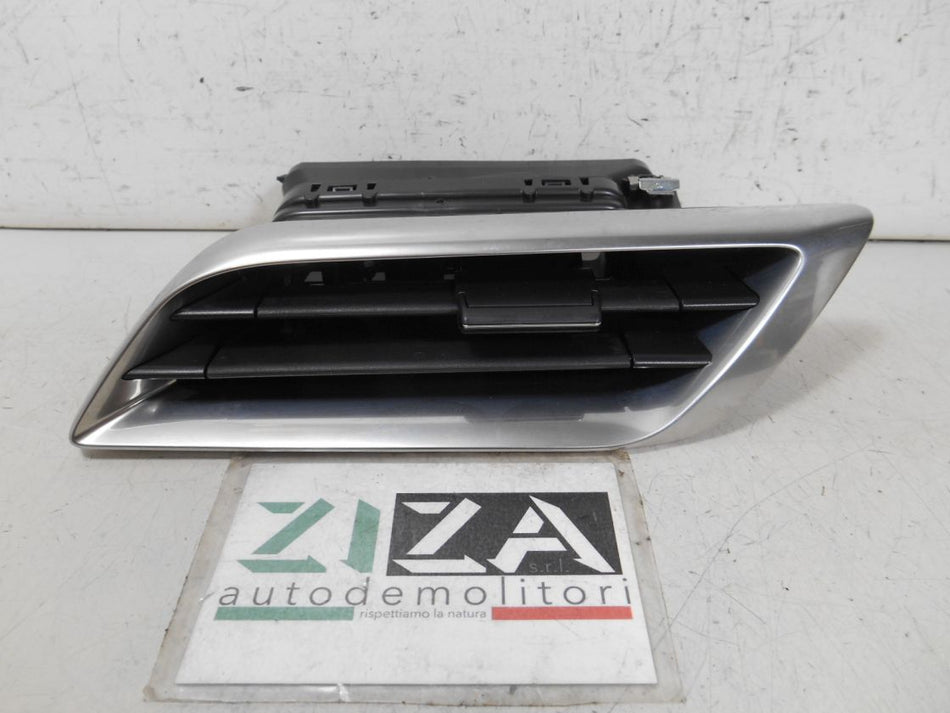 Bocchetta Aria Esterna Destra Peugeot 3008 II 9810143180