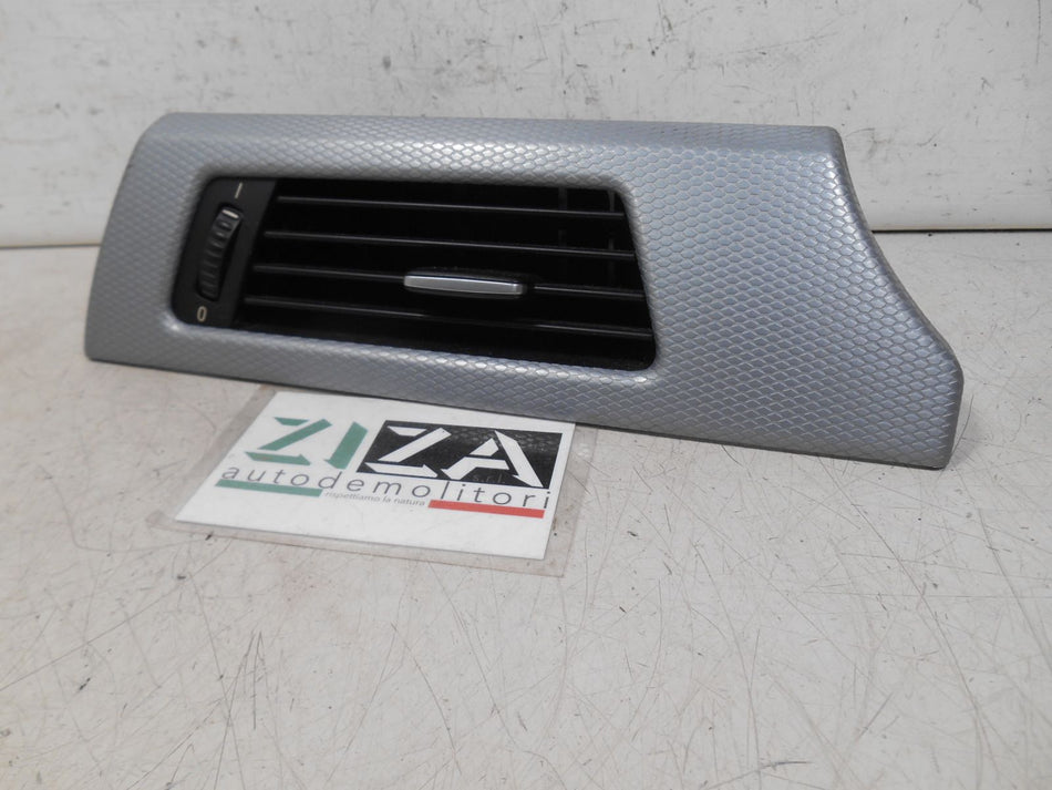 Bocchetta Aria Esterna Sinistra BMW E90 2006 6422-6922633