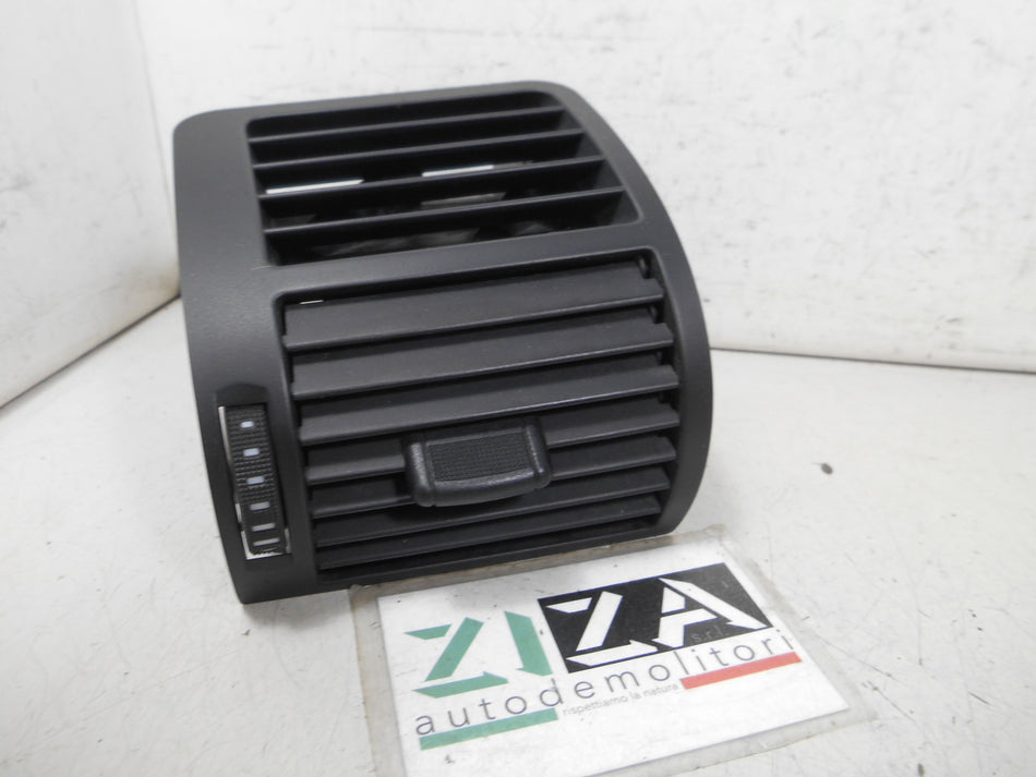 Bocchetta Aria Esterna Sinistra Audi A2 2002 8Z0820901C