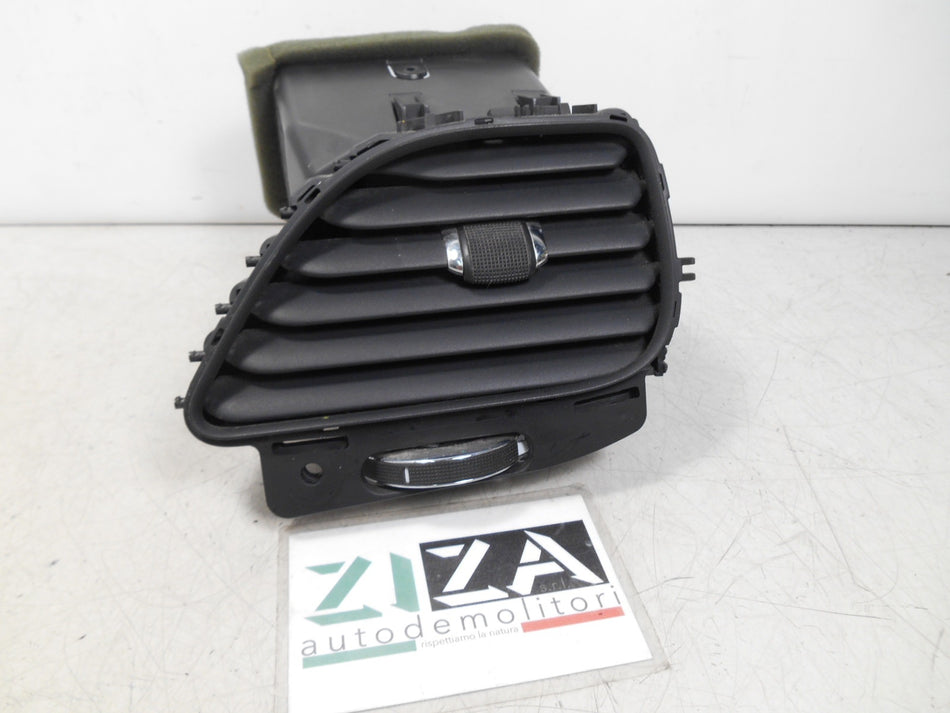 Bocchetta Aria Esterna Destra Fiat Freemont 2012 3000102LFN 17499E