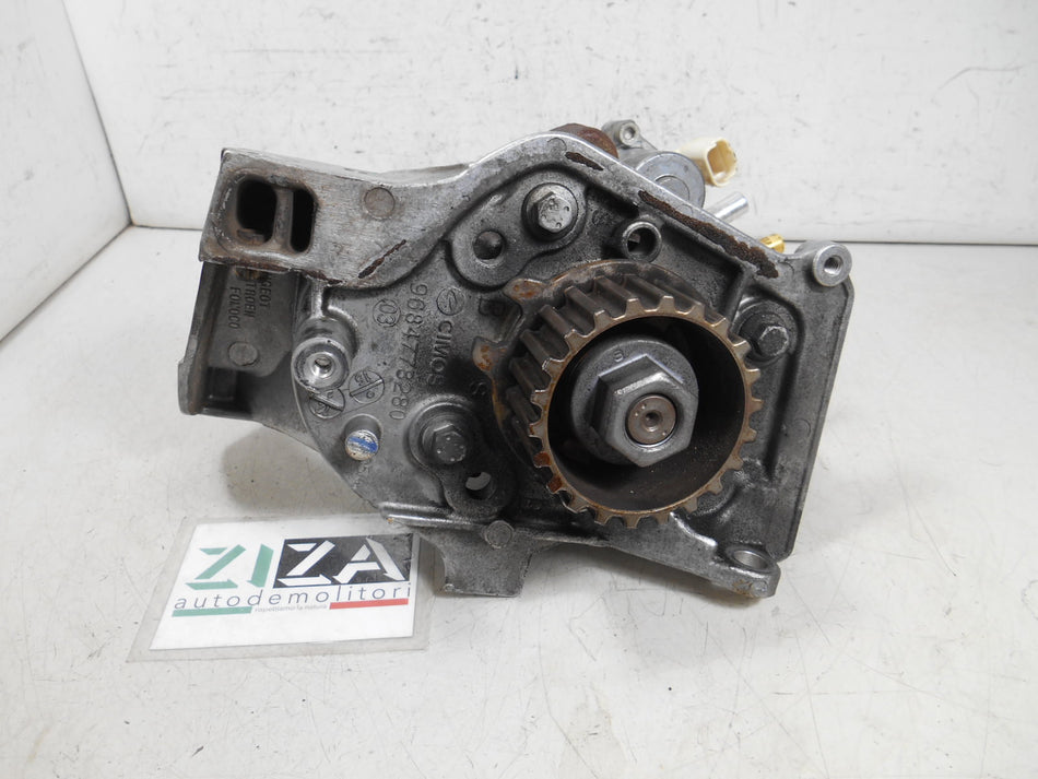 Pompa Iniezione Peugeot 3008 I 1.6 HDI 82kw 9HR 2012 9672605380 A2C53381555