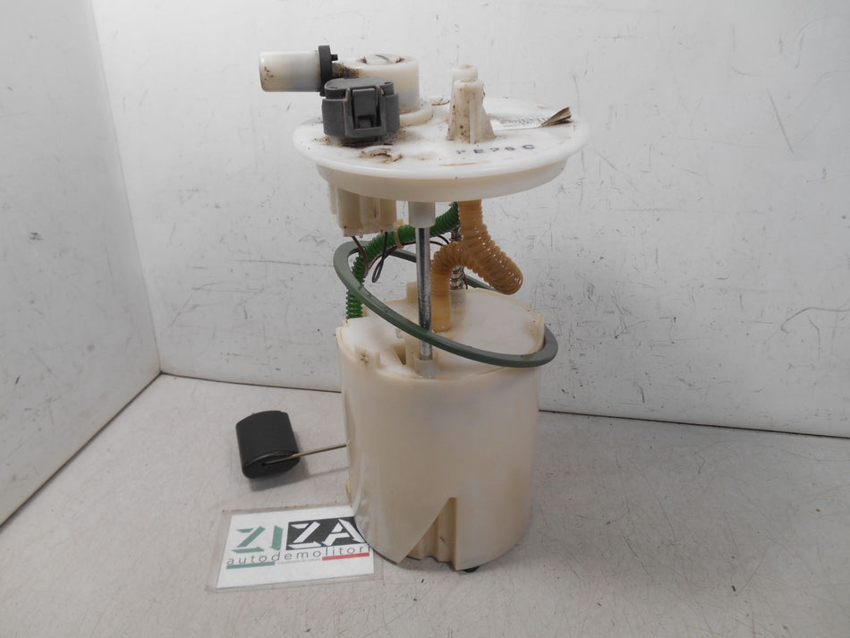 Pompa Serbatoio Carburante Hyundai ix20 D4FC 1.4 77cv 2011 31110-1P900