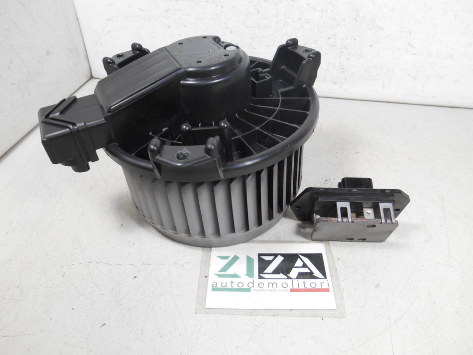 Ventola + Resistenza Abitacolo Toyota Yaris XP130 Res 2016 AV1371
