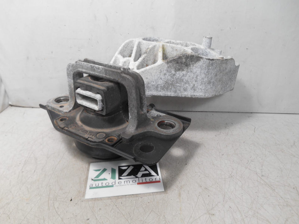 Supporto Motore Nissan Qashqai +2 2.0 DCI 110kw M9R 2009 F6036100E