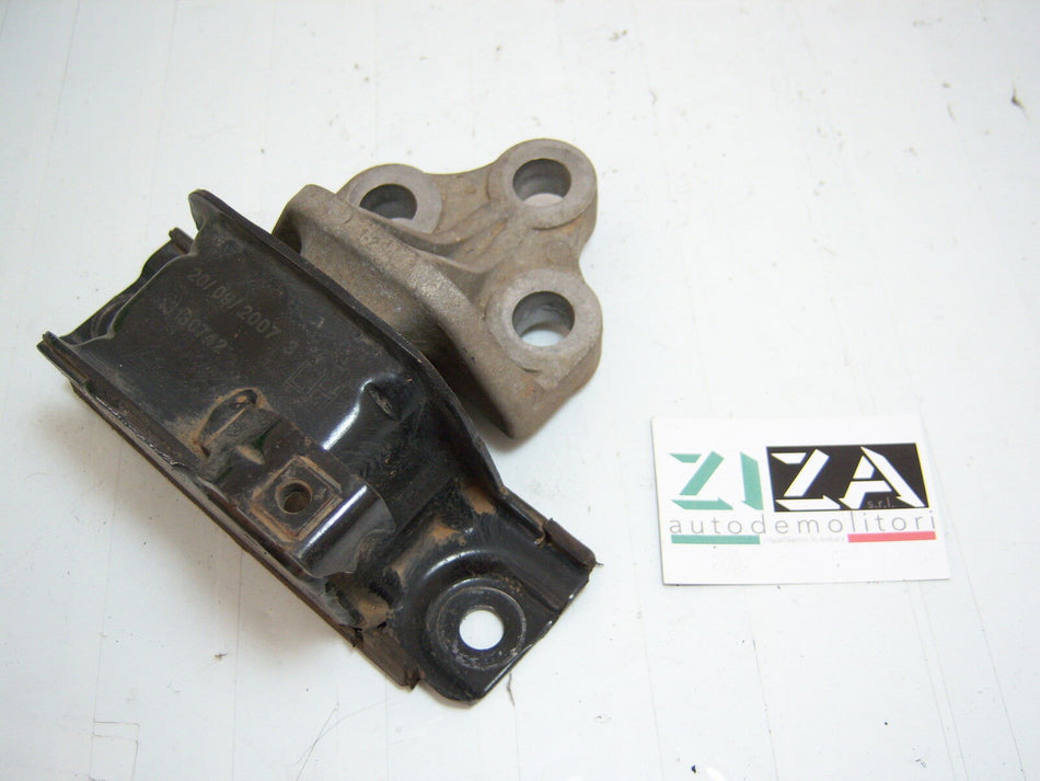 Supporto Motore Opel Corsa D 1.3 2008 13130742LH 468646740