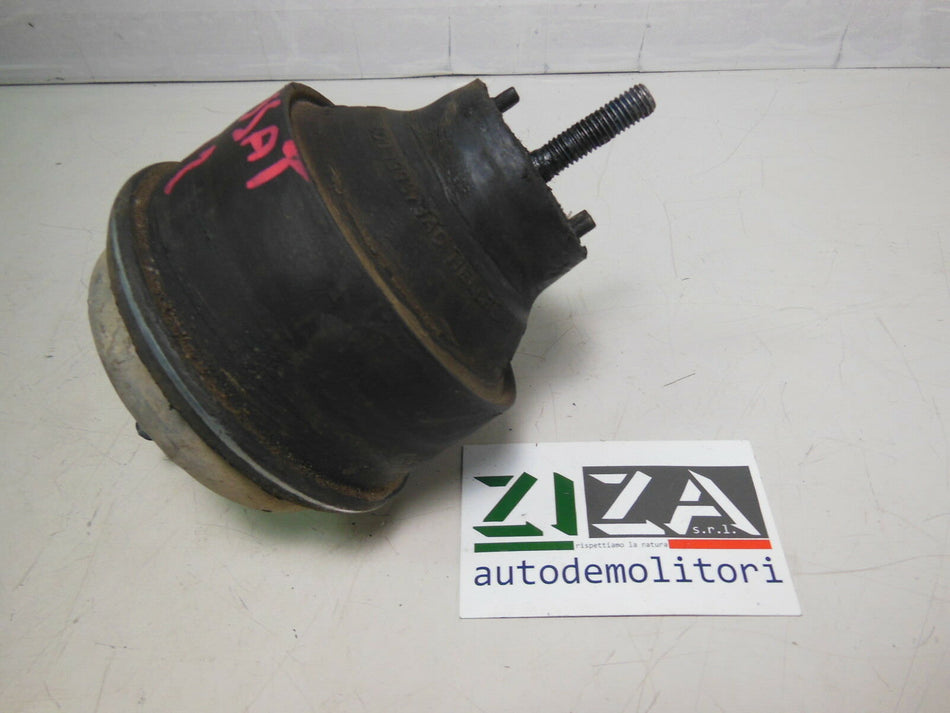 Supporto Motore VW Passat 3B 2002 8D0199379AC