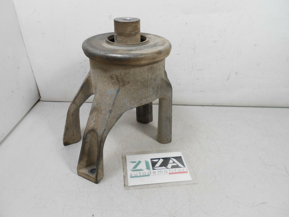 Supporto Motore VW Transporter T5 2.0 75kw CAA 2010 7E0199849