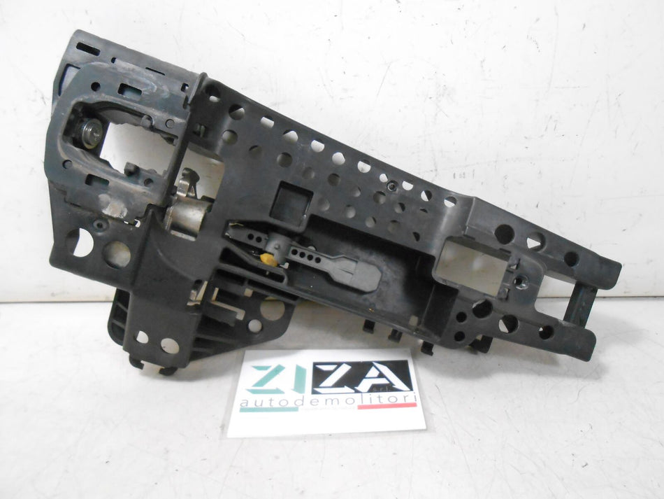 Supporto Maniglia Posteriore Destra Audi A4 2009 8T0837886A