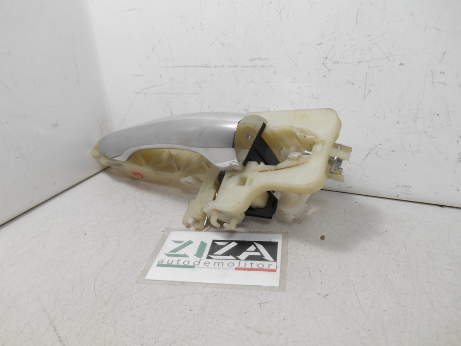 Maniglia Esterna Posteriore Sinistra + Supporto Kia Sportage SL 2011 90910-00400