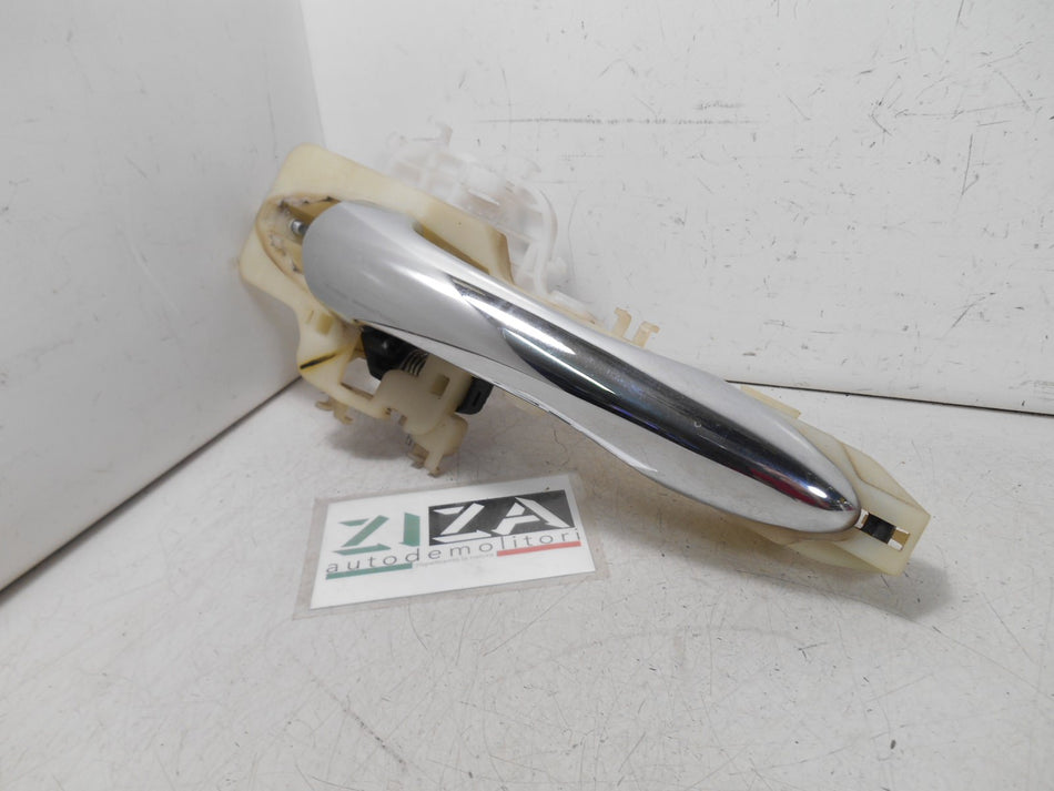 Maniglia Esterna Anteriore Destra + Supporto Kia Sportage SL 2011 90881-00400