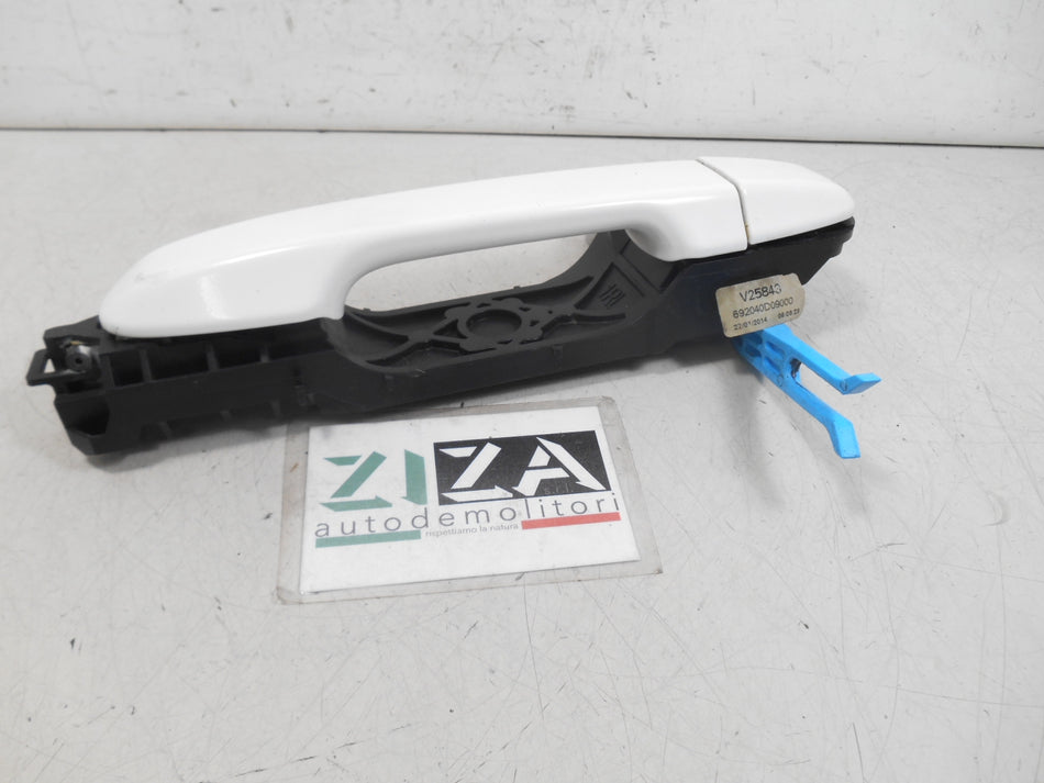 Maniglia Esterna Posteriore Sinistra + Supporto Toyota Yaris XP130 2014 692040D09000