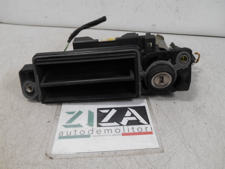 Maniglia Elettrica Portellone Posteriore Mercedes W203 2003 Berlina A2037500093