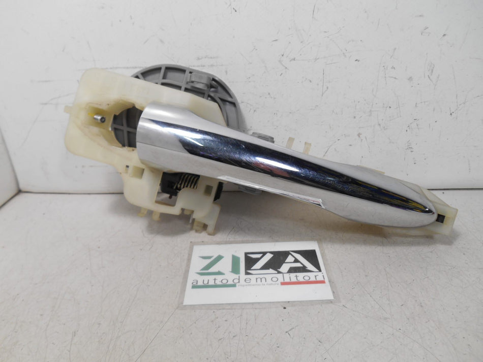 Maniglia Esterna Posteriore Destra + Supporto Kia Sportage SL 2014 90911-00400