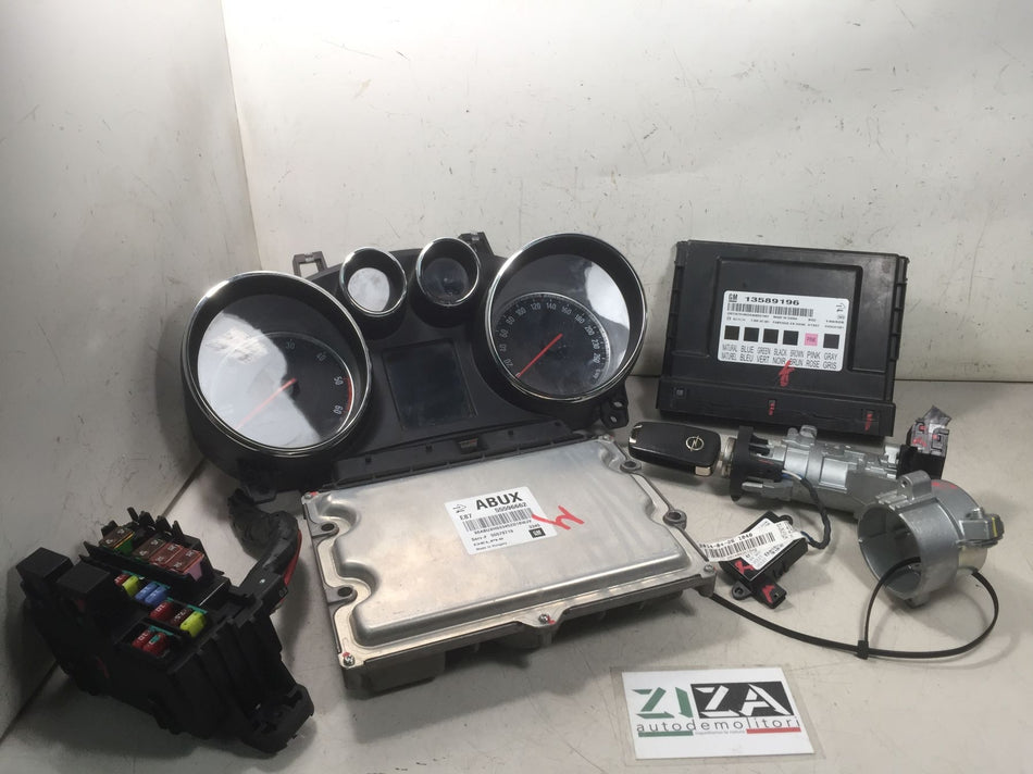 Kit Chiave ECU Opel Mokka A 1.7 CDTI 4X4 A17DTS 2014 55596662 55579719 13589196