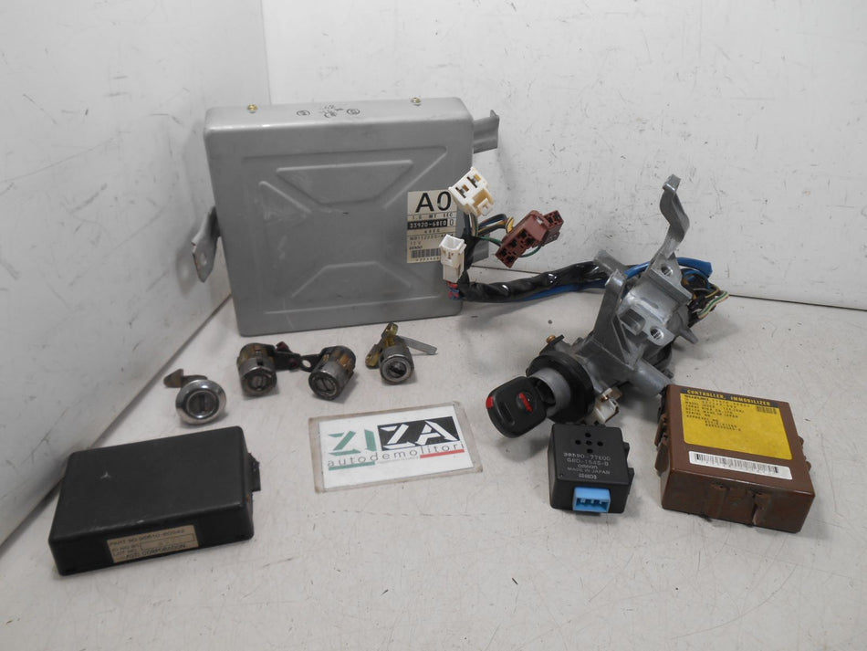 Kit Chiave ECU Suzuki Swift III 1.0 39kw 53cv G10A 1999 33920-68E00 33970-60G02