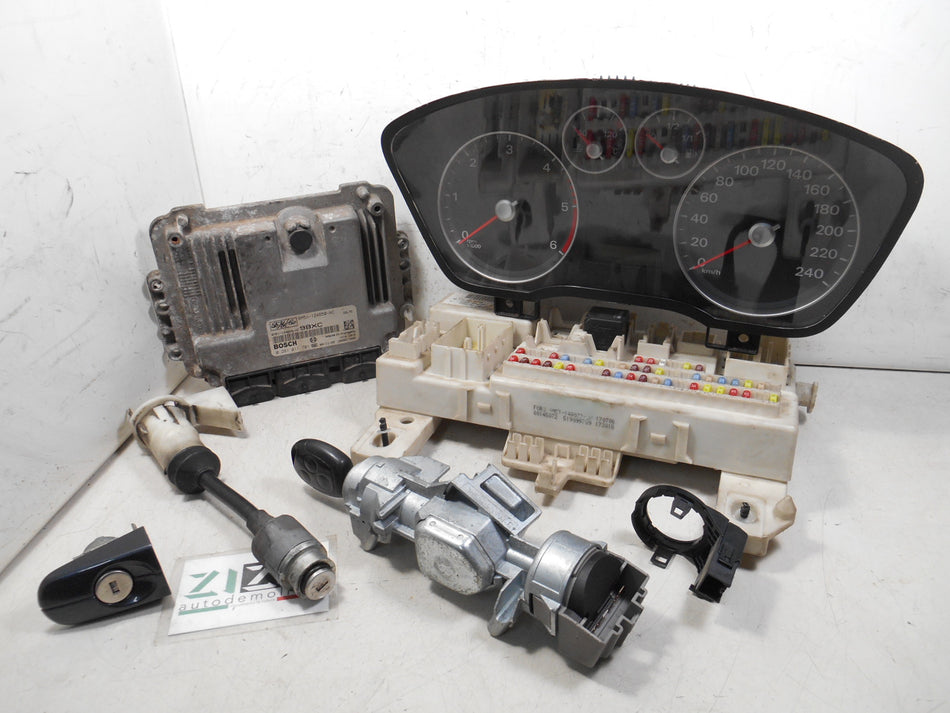 Kit Chiave ECU Ford Focus C-Max 1.6 TDCI 66kw 90cv HHDA 2006
6M51-12A650-NC