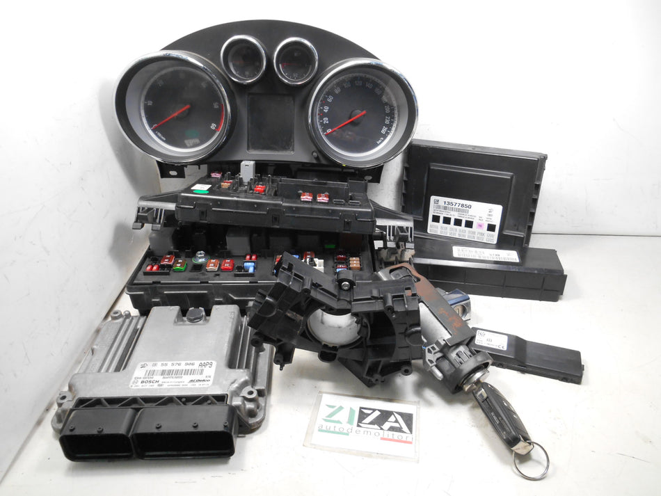 Kit Chiave ECU Opel Insignia 2.0 CDTI 130cv A20DTH 2010 55576906 0281017105