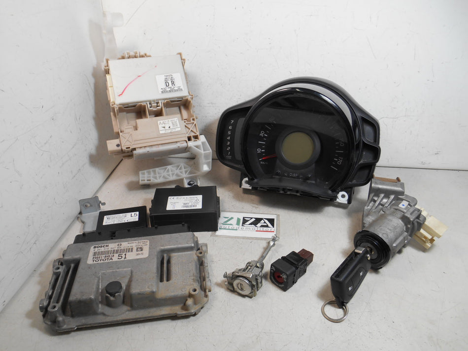Kit Chiave ECU Toyota Aygo AB40 1.0 51kw 69cv 1KR 2018 89661-0H510 0261S16847