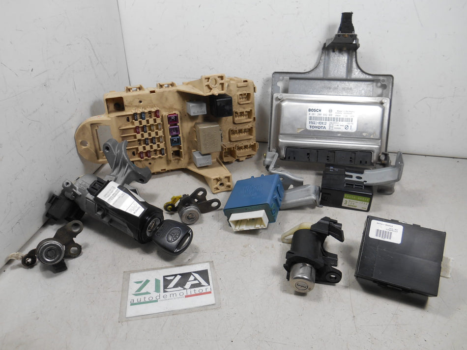 Kit Chiave ECU Toyota Yaris XP10 1.0 50kw 68cv 1SZFE 2002 89661-0D212 0261206882