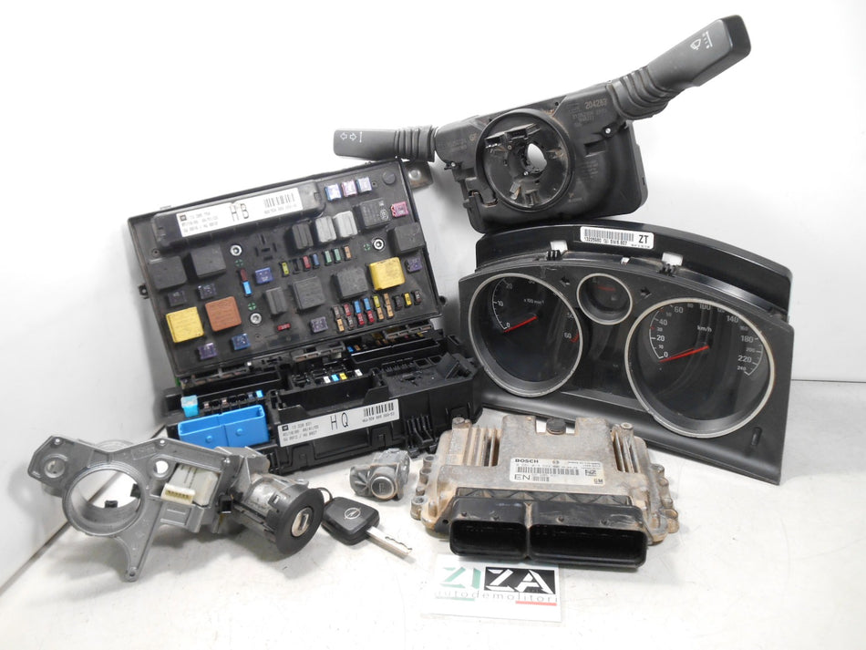 Kit Chiave ECU Opel Zafira B 1.9 CDTI 150cv Z19DTH 2006 55205621 0281013593